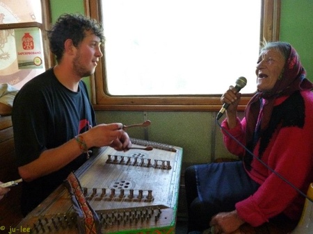 418879_465693603455368_2025979273_n